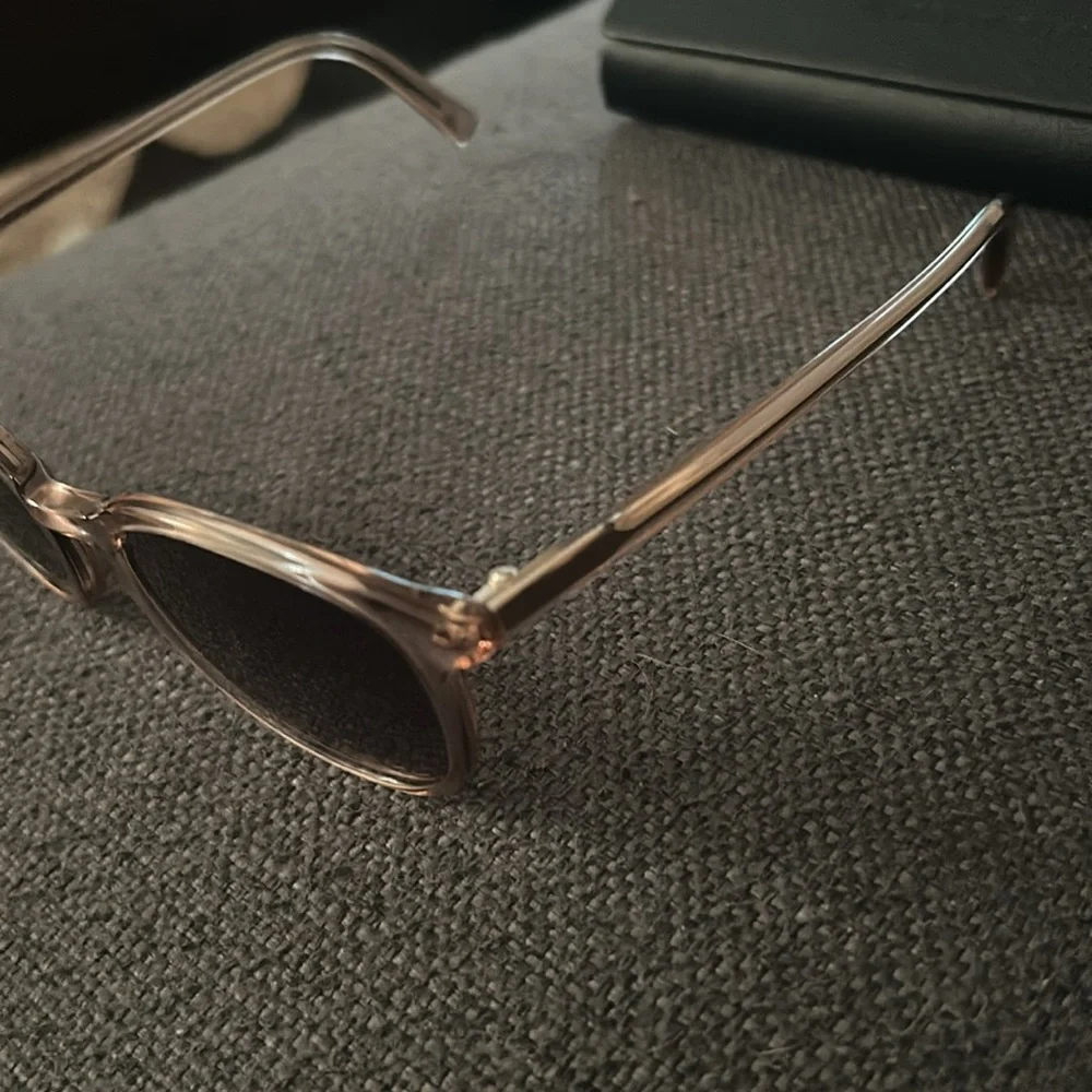 Warby Parker Durand sunglasses - like new! - Picture 3 of 7